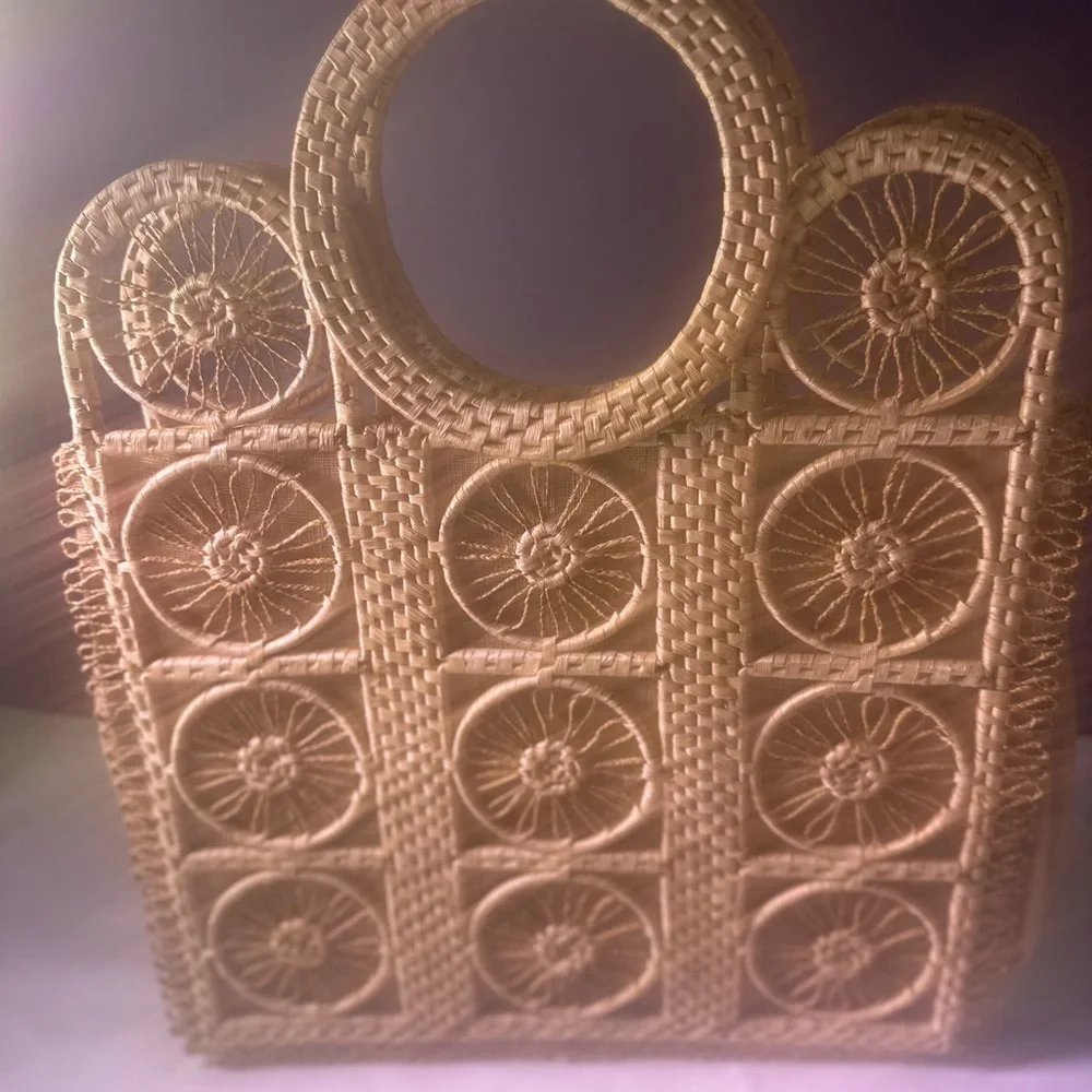 Elegant Tan Woven Women's Bag